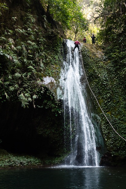 Chute d'eau en Canyoning