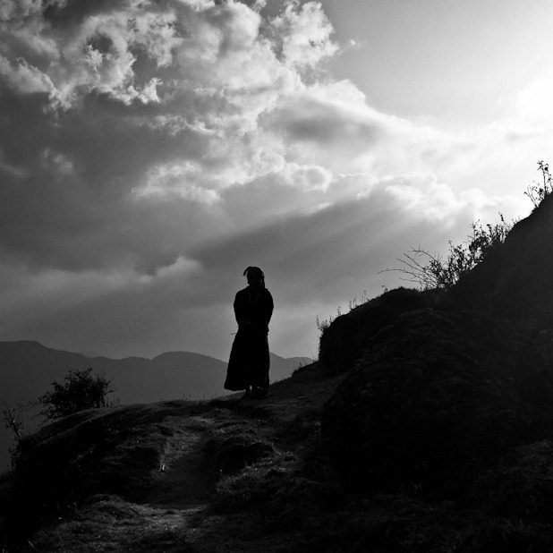 femme dans la montagne